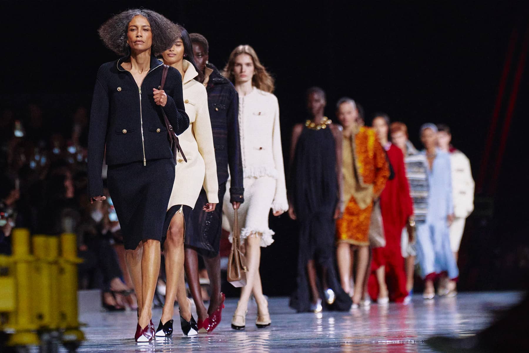 Chanel in costruzione. Matthieu Blazy e l’arte di non toccare le fondamenta