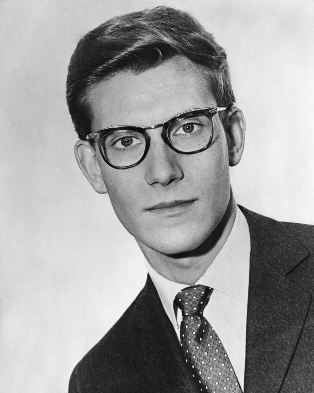 Yves Saint Laurent. Il ragazzo di Orano che ha dato alle donne il potere